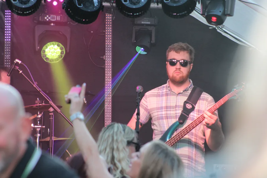 Guitarist with moving beam effects